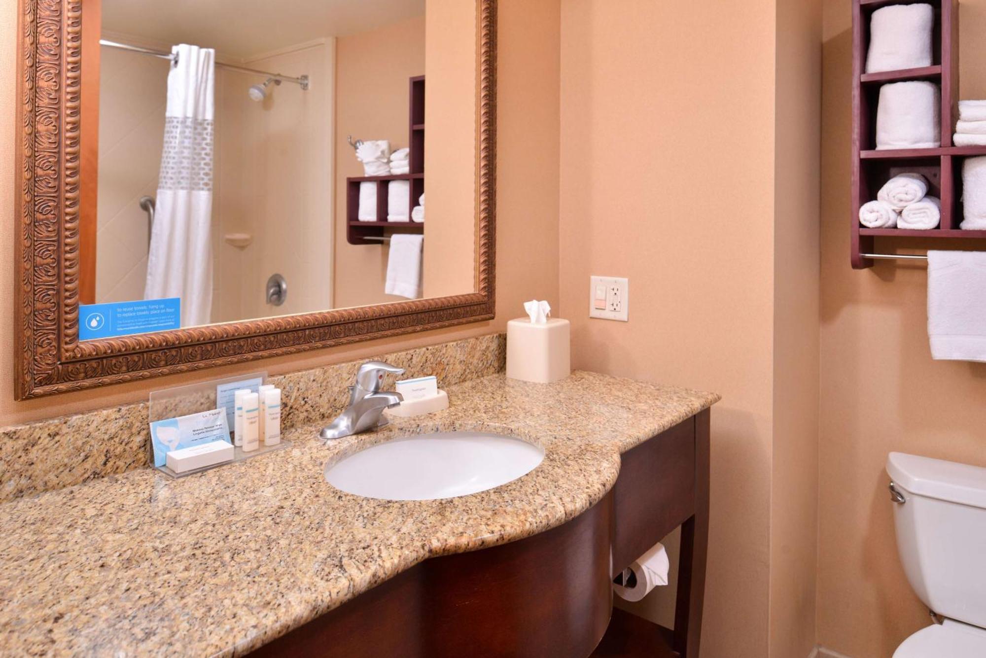 Hampton Inn York Eksteriør billede